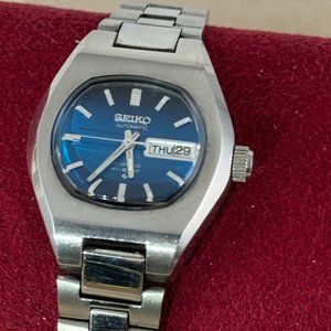 Vintage 1960's Seiko Automatic 17 Jewel Hi-Beat Asymmetrical TV Cushion Watch
